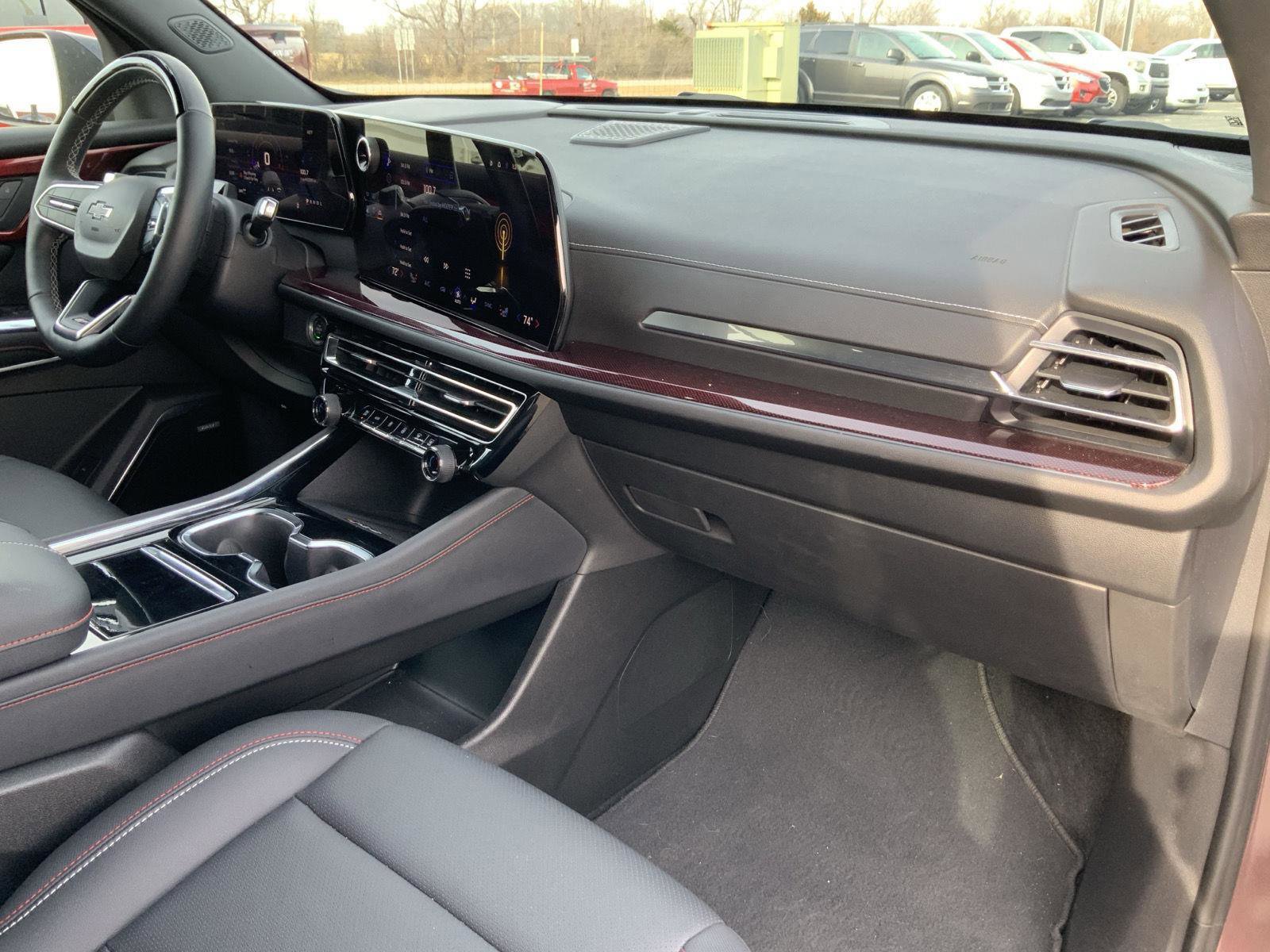 Used 2024 Chevrolet Traverse Z71 w/ Enhanced Driving Package image 66