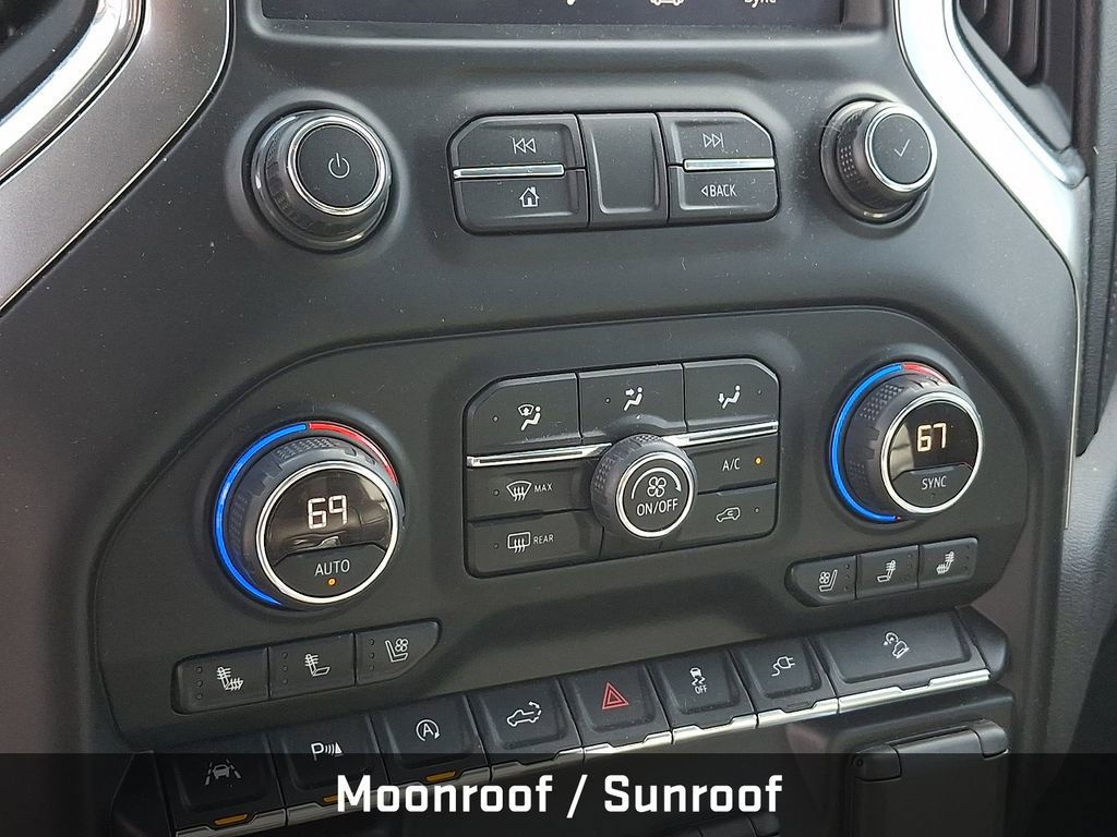 Used 2020 Chevrolet Silverado 1500 LTZ w/ LTZ Premium Package image 15