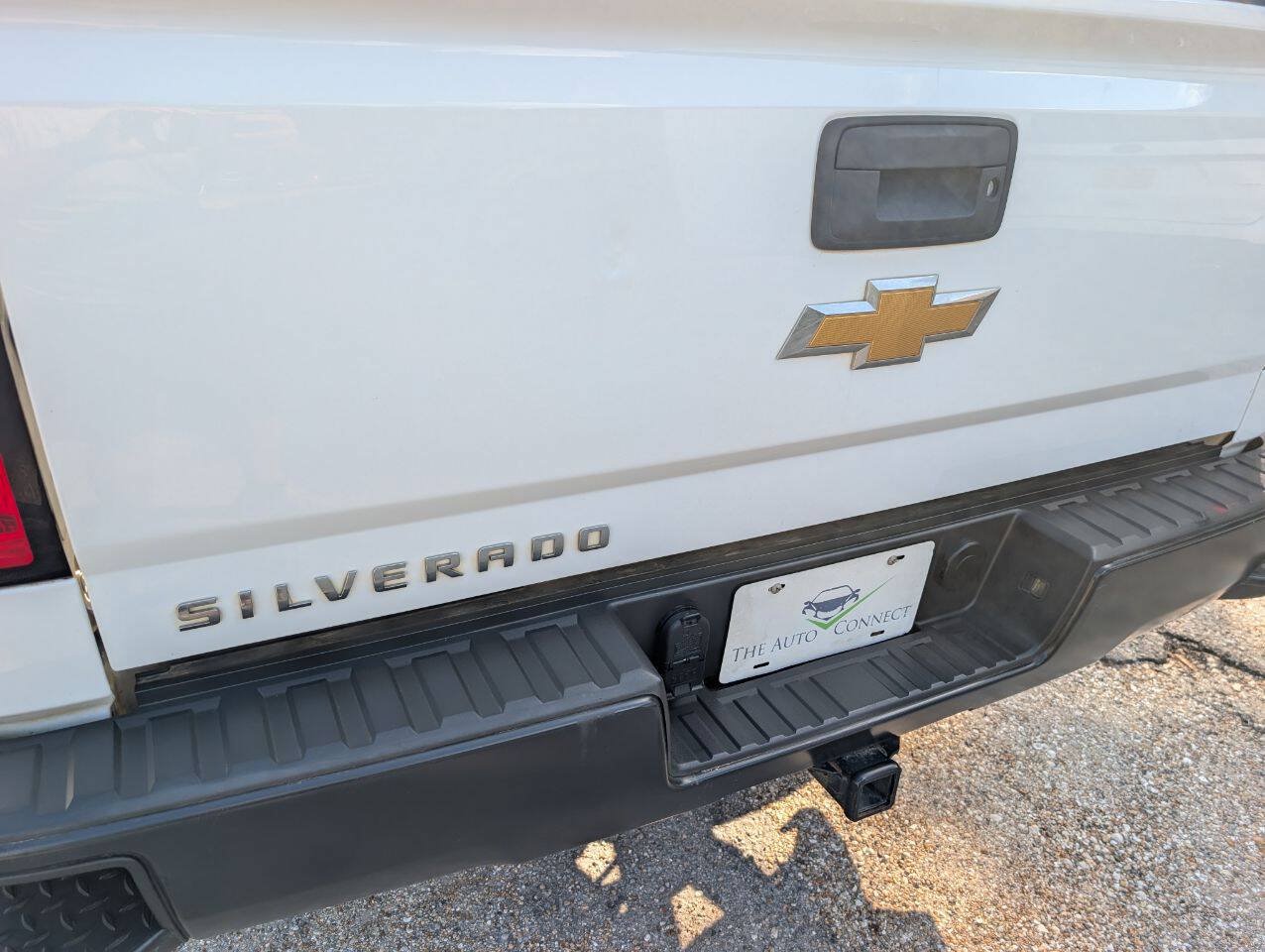 Used 2017 Chevrolet Silverado 1500 W/T w/ Trailering Package RWD image 5