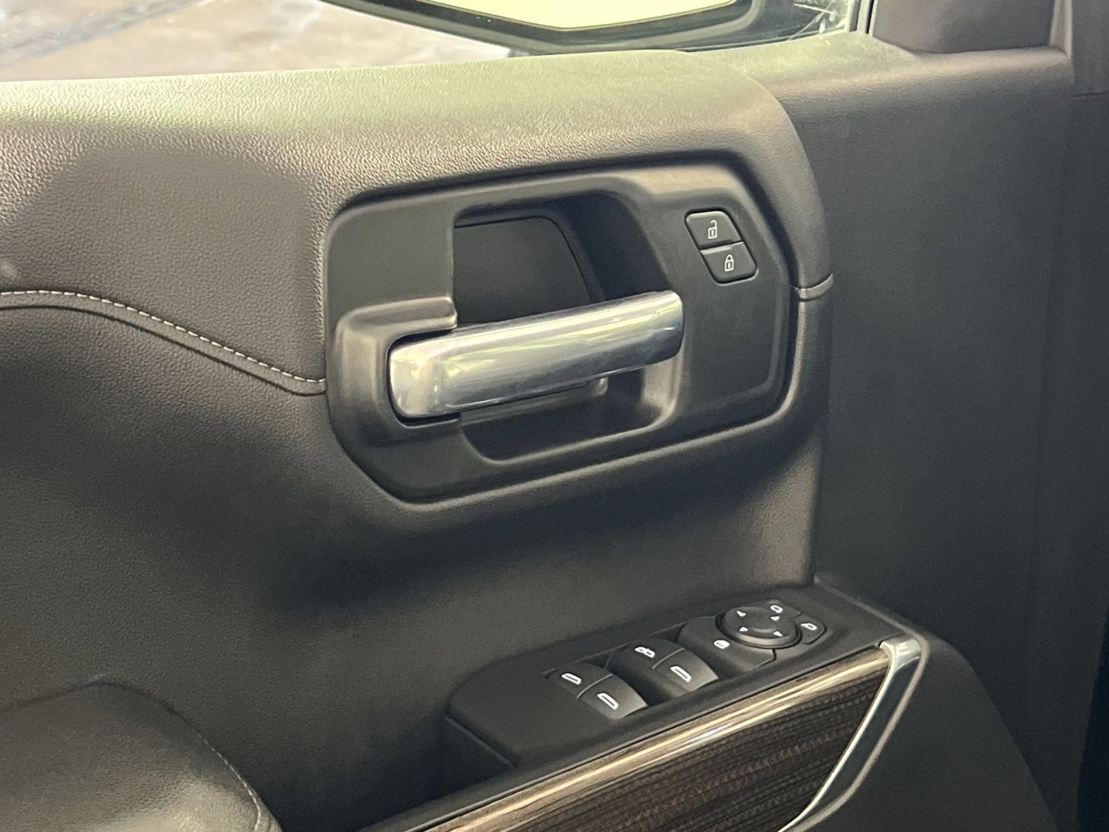 Used 2020 Chevrolet Silverado 1500 RST w/ All-Star Edition image 15