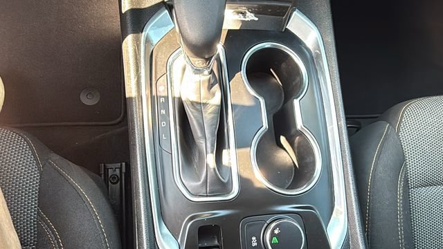 Used 2021 Chevrolet Traverse LS FWD image 22