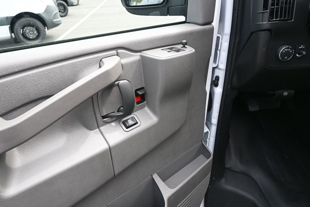 Used 2024 Chevrolet Express 2500 w/ Driver Convenience Package image 8