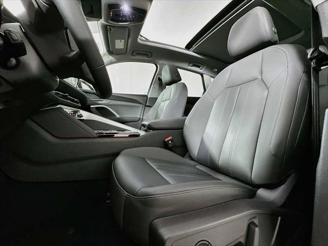 Certified 2025 Audi Q5 Premium w/ Convenience Package AWD/4WD image 18