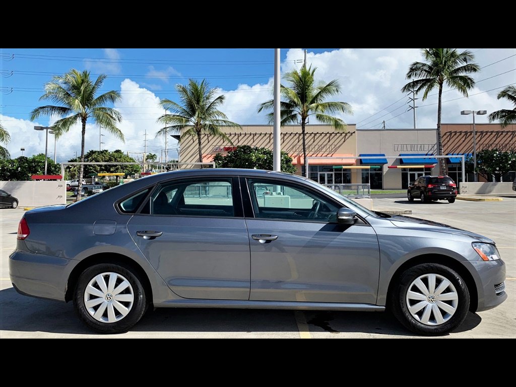 Used 2013 Volkswagen Passat 2.5 S FWD image 4