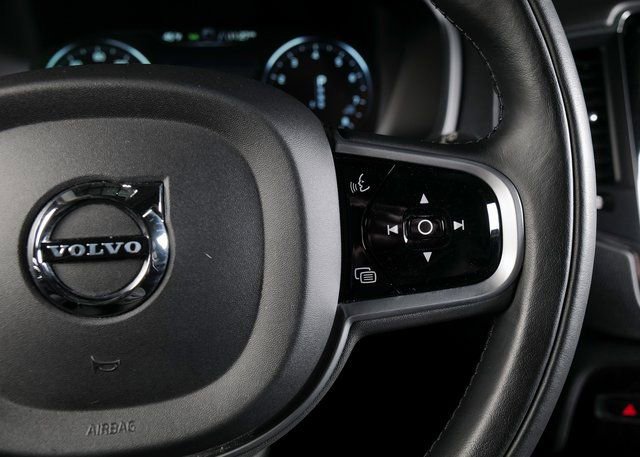 Used 2019 Volvo XC90 T5 Momentum w/ Multimedia Package image 23