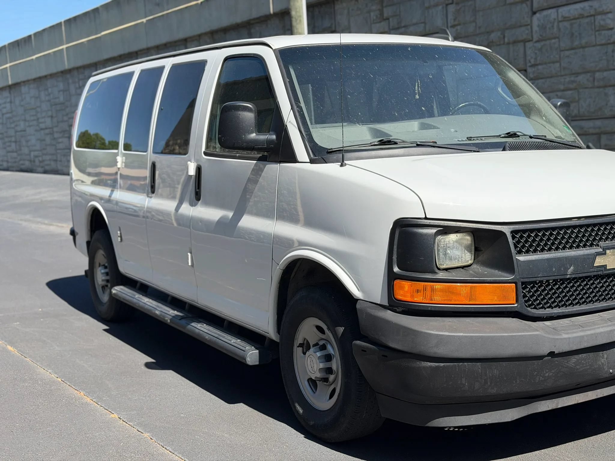 Used 2017 Chevrolet Express 2500 LS RWD image 30