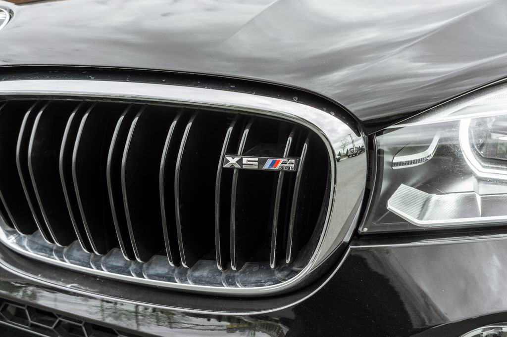 Used 2018 BMW X5 M image 40