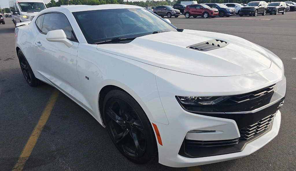 Used 2019 Chevrolet Camaro SS RWD image 4