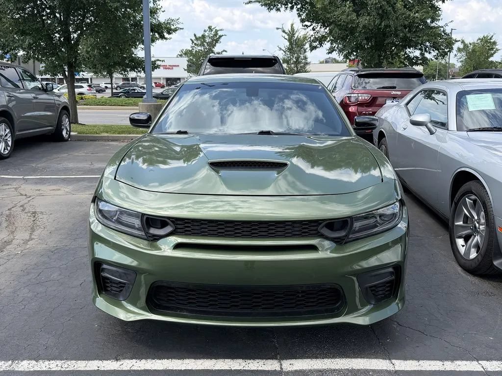 Used 2022 Dodge Charger R/T w/ Blacktop Package RWD image 2