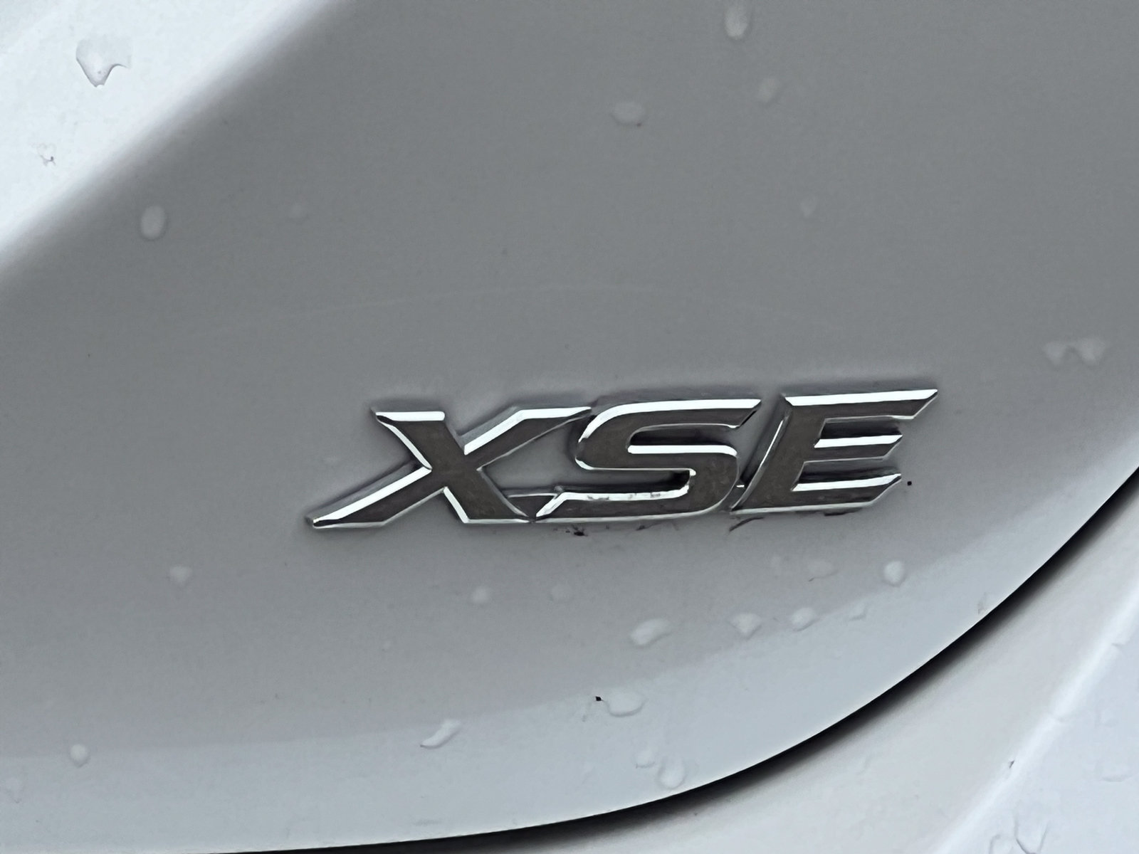 Used 2022 Toyota Camry XSE FWD image 2