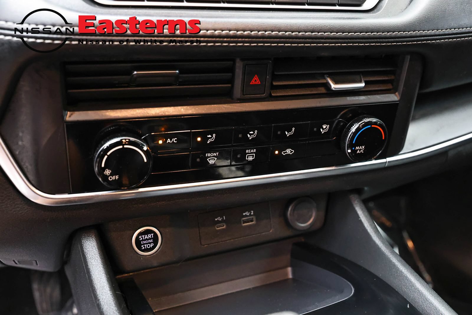 Used 2023 Nissan Rogue S AWD/4WD image 19