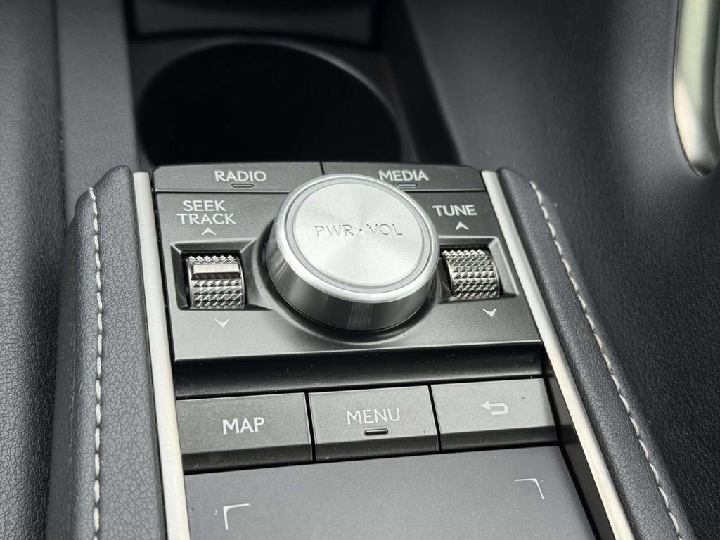 Used 2021 Lexus LC 500 Convertible w/ Touring Package RWD image 27