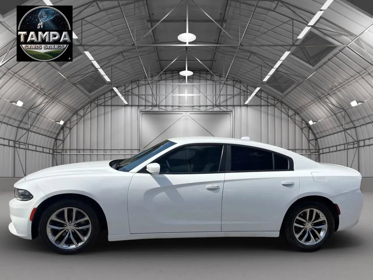 Used 2015 Dodge Charger SXT w/ Plus Group RWD image 3