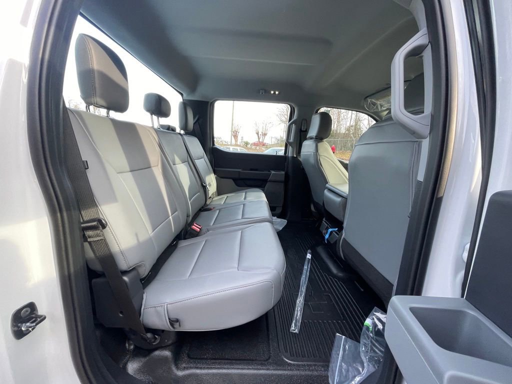 New 2026 Ford F250 XL w/ XL Chrome Package image 22