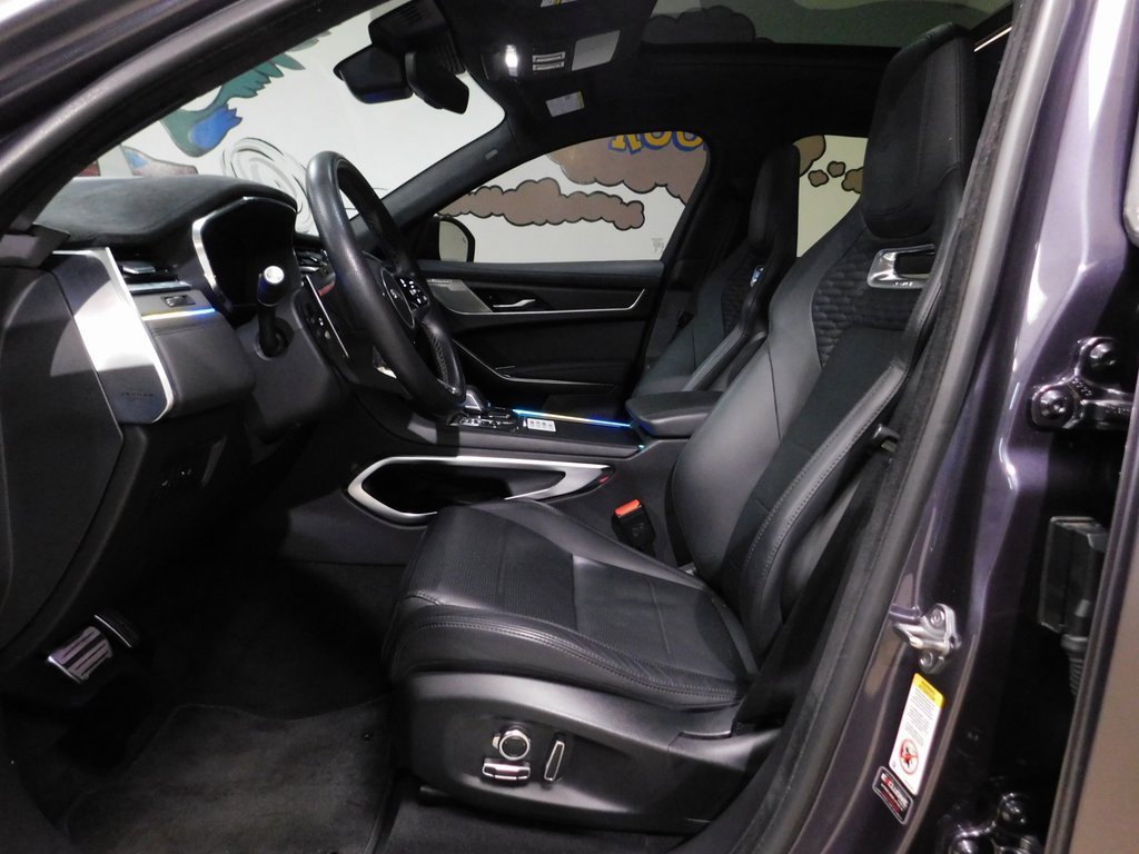 Used 2024 Jaguar F-PACE SVR image 29