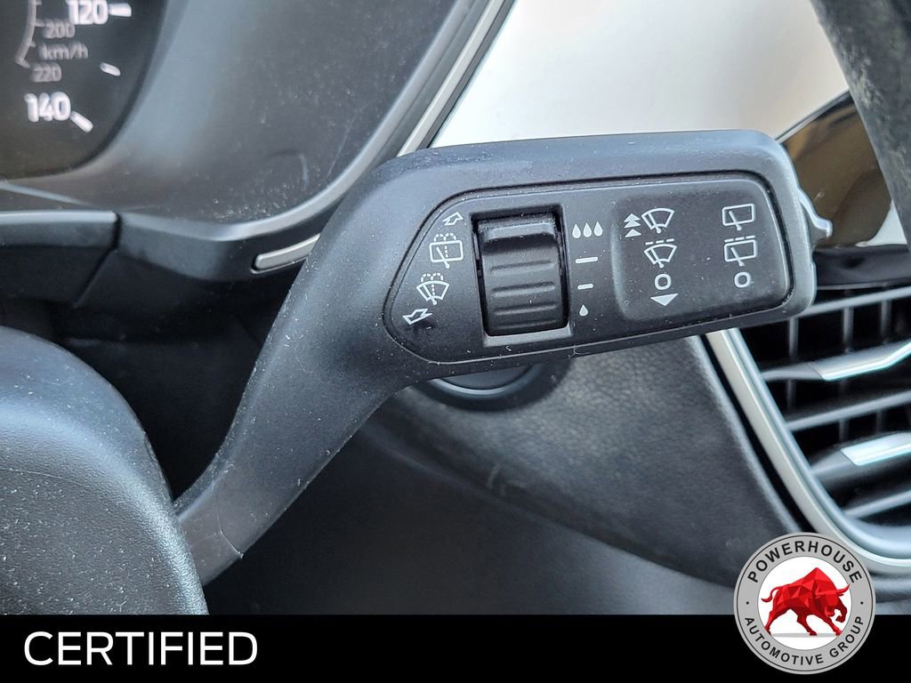 Certified 2020 Ford Escape SE image 31