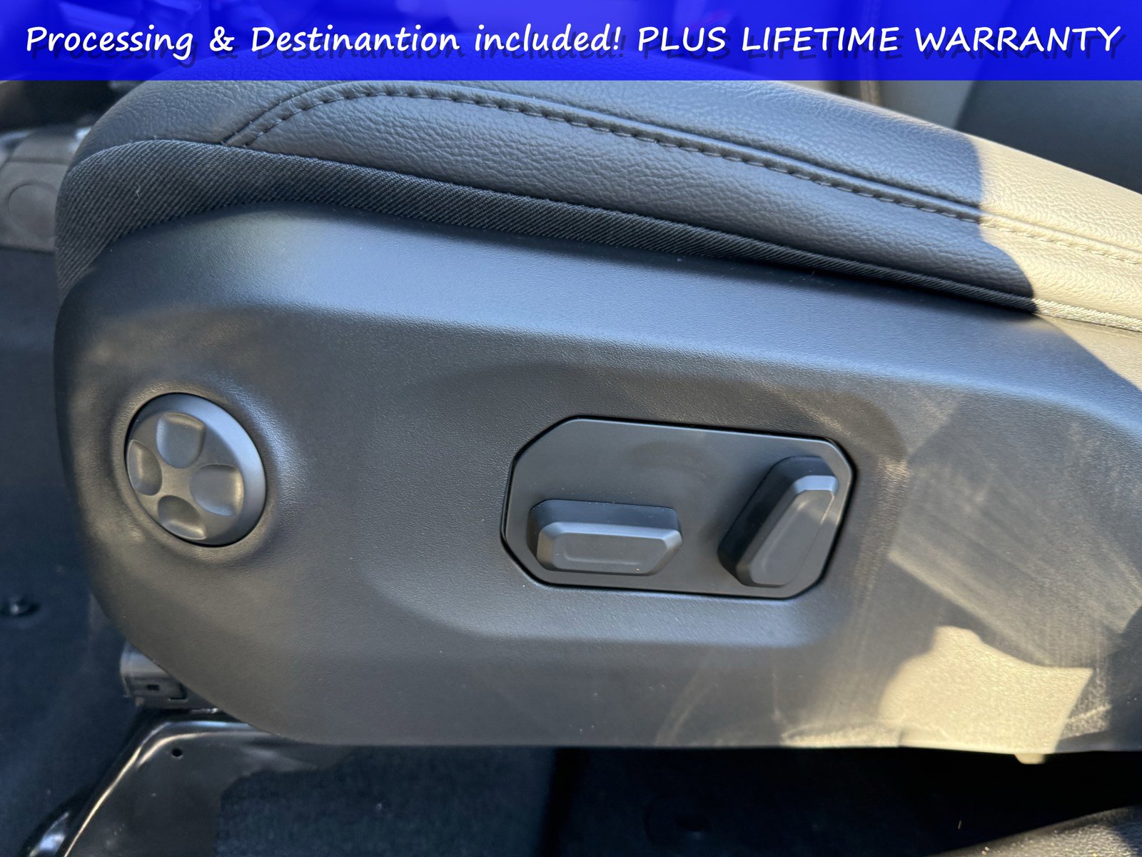 New 2026 Jeep Wrangler Unlimited Sahara AWD/4WD image 12