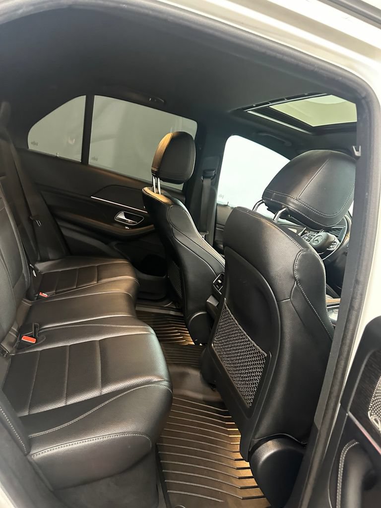 Used 2022 Mercedes-Benz GLE 350 4MATIC w/ AMG Line Exterior image 30