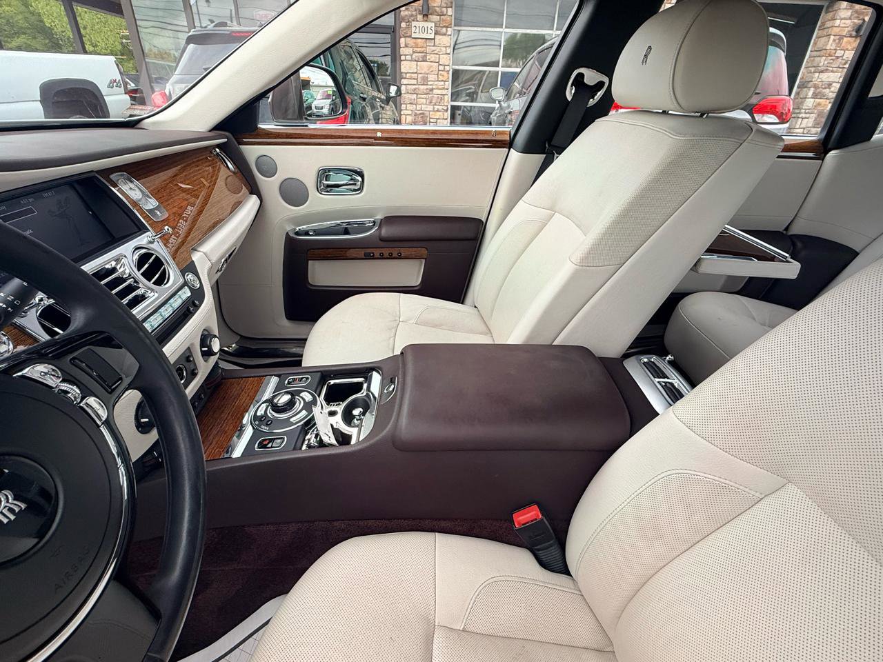 Used 2012 Rolls-Royce Ghost RWD image 26