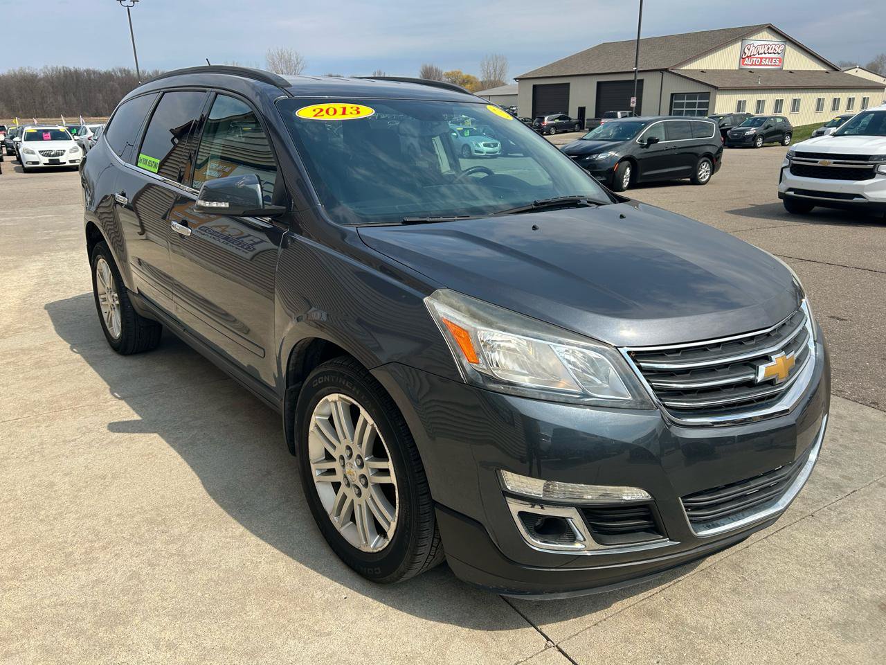 Used 2013 Chevrolet Traverse LT w/ All-Star Edition FWD image 3