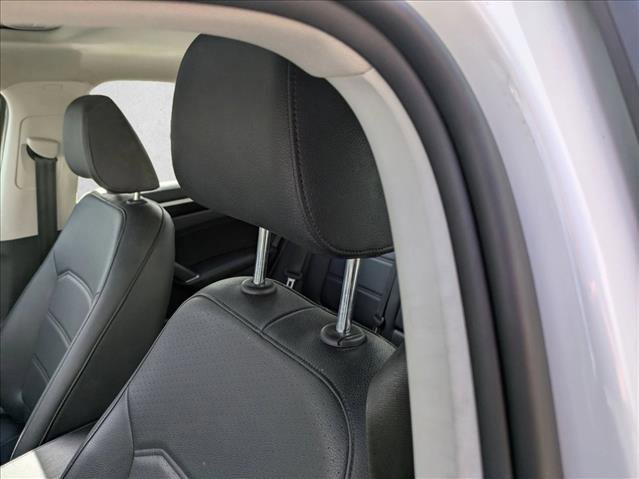 Used 2019 Volkswagen Passat 2.0T SE R-Line image 14