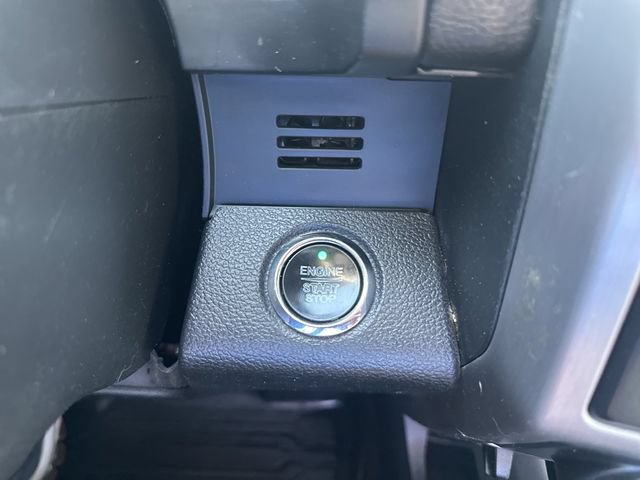 Used 2019 Ford F150 Platinum w/ Equipment Group 701A Luxury AWD/4WD image 11