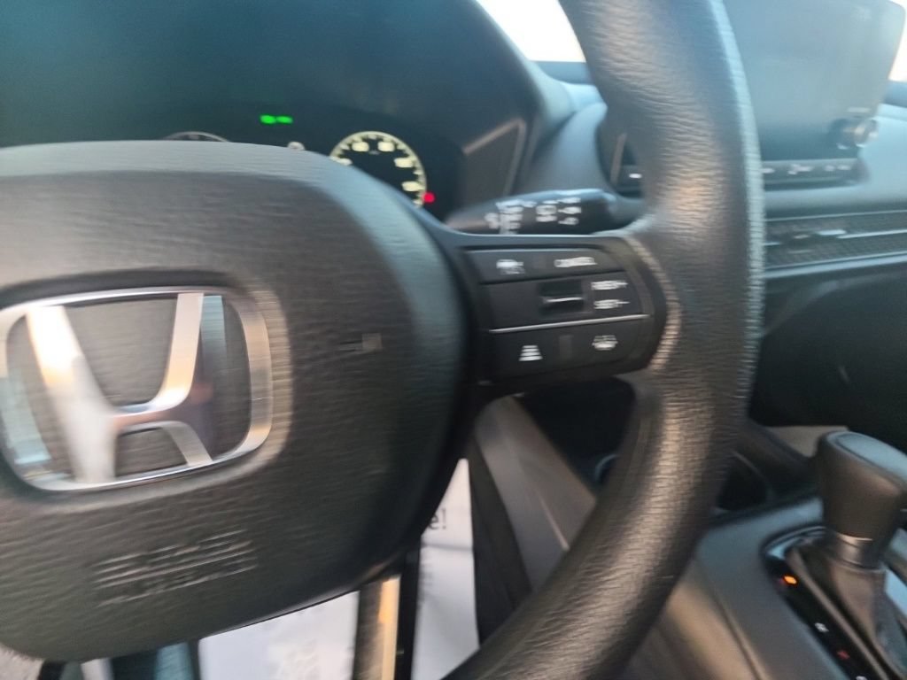 Used 2025 Honda HR-V LX image 17
