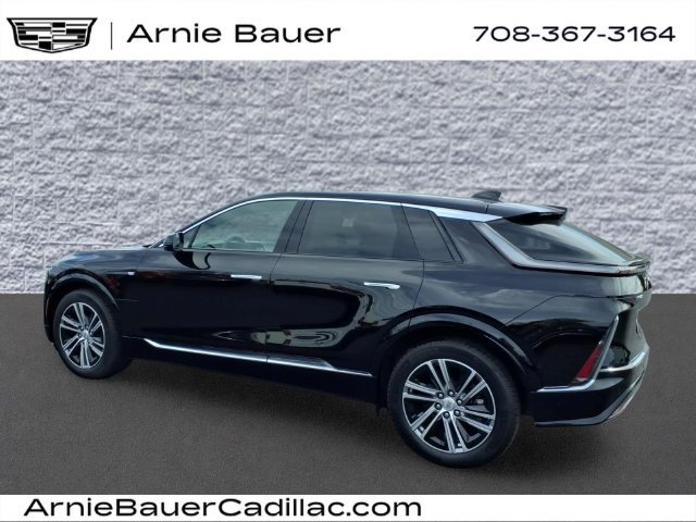 Used 2025 Cadillac Lyriq Luxury AWD/4WD image 8