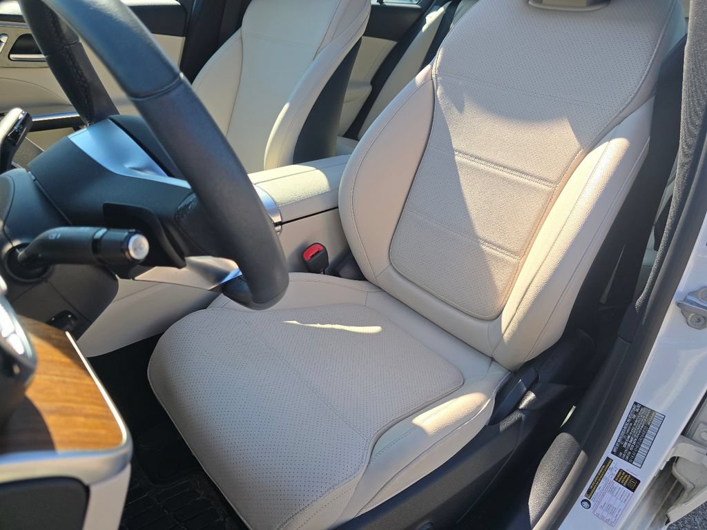 Used 2022 Mercedes-Benz C 300 4MATIC Sedan image 24