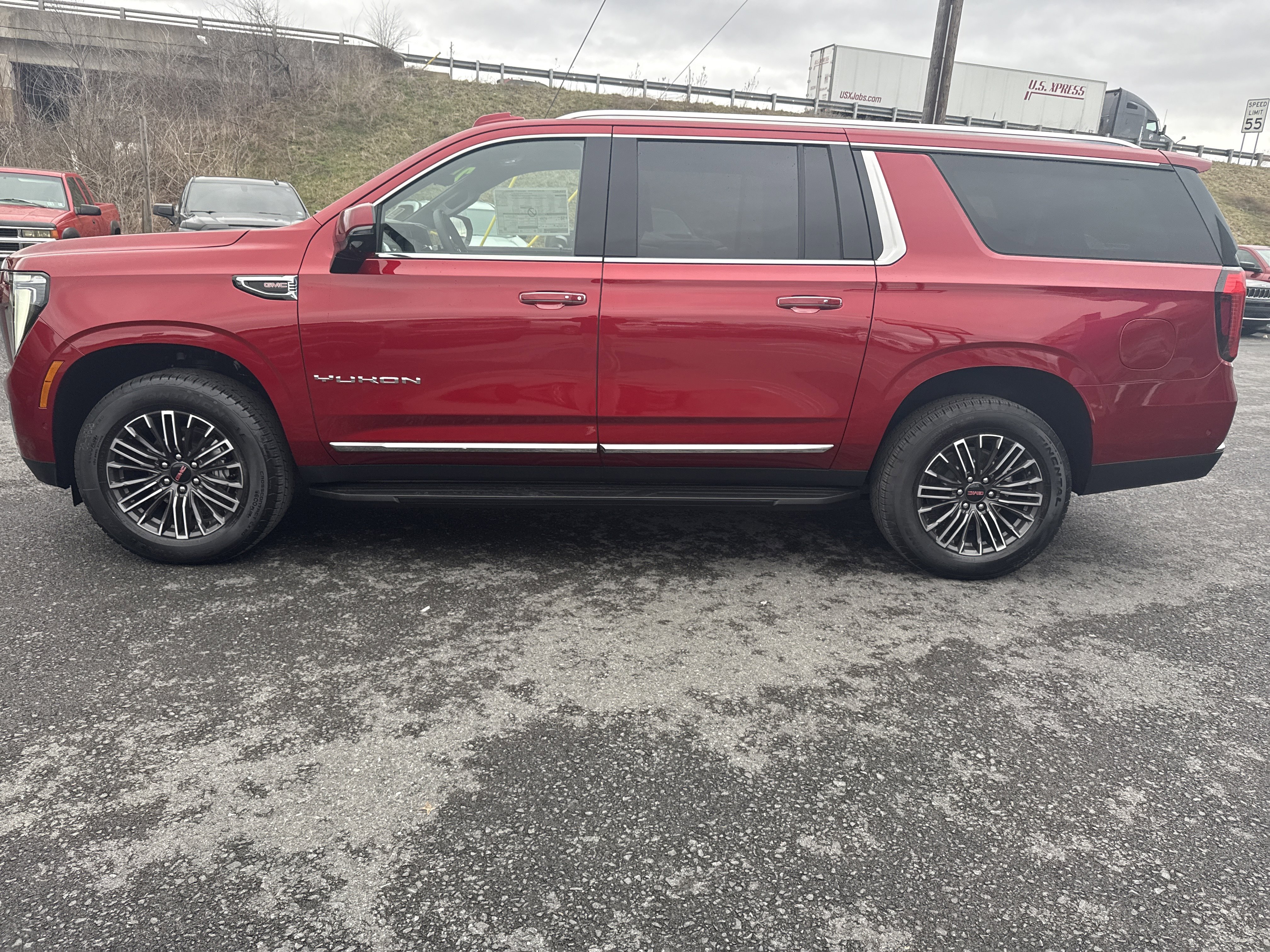 New 2026 GMC Yukon XL Elevation image 8