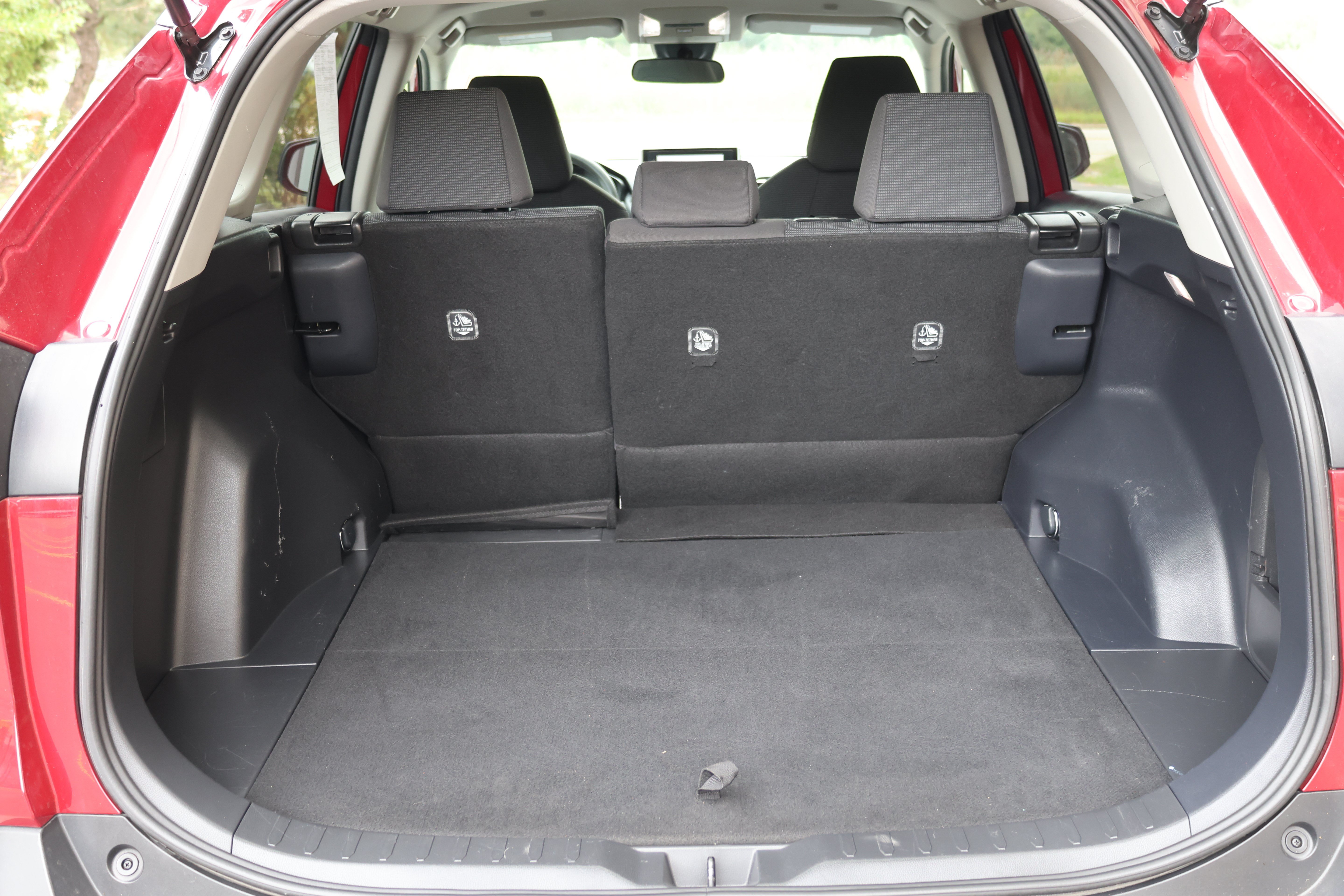 Used 2025 Toyota RAV4 LE AWD/4WD image 6