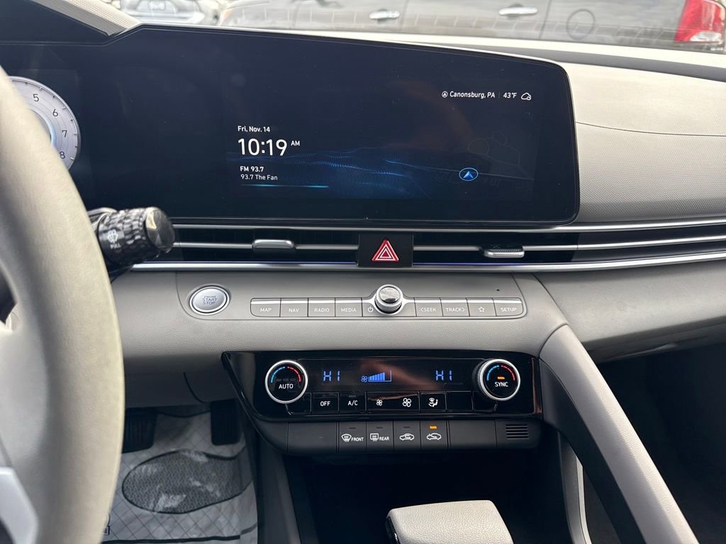 Used 2024 Hyundai Elantra SEL image 19