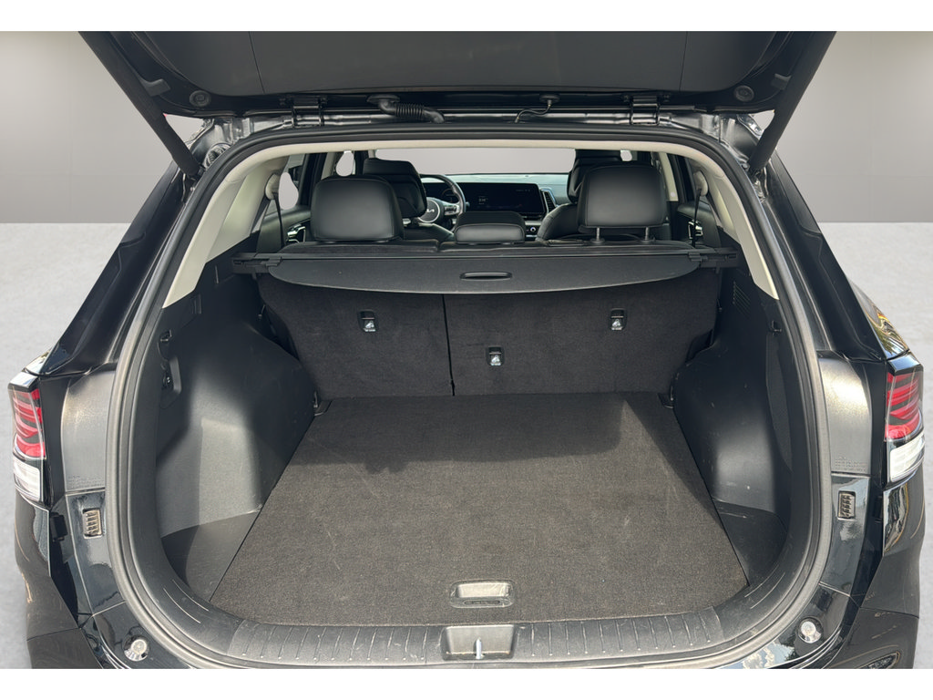Used 2025 Kia Sportage SX AWD/4WD image 17