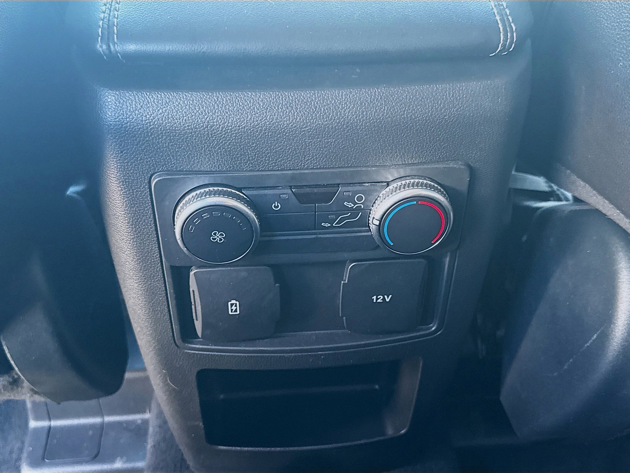 Used 2021 Ford Explorer XLT w/ Equipment Group 202A image 22