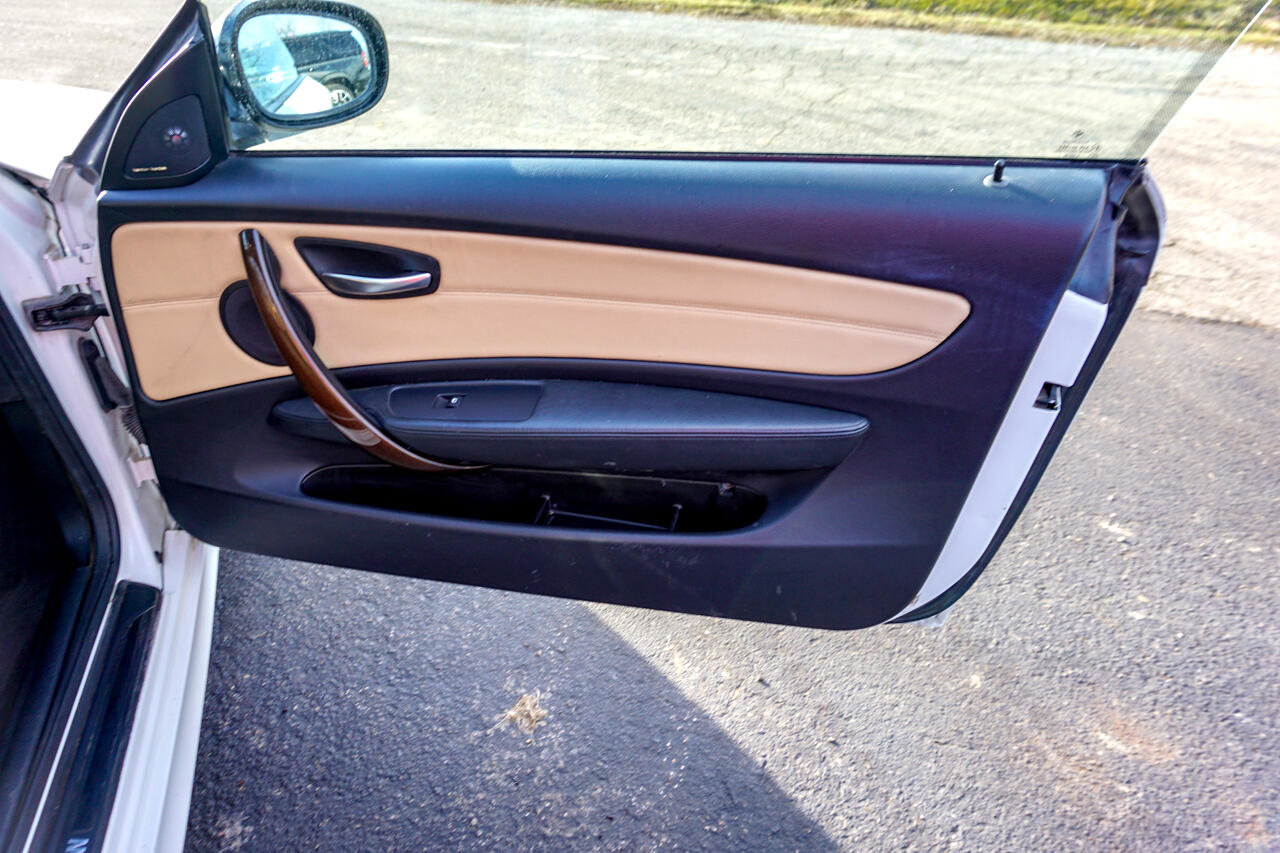 Used 2012 BMW 128i Convertible image 28