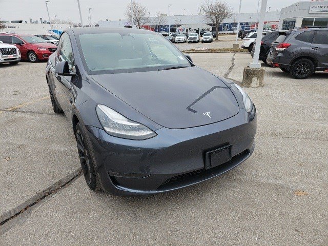 Used 2021 Tesla Model Y Long Range image 8