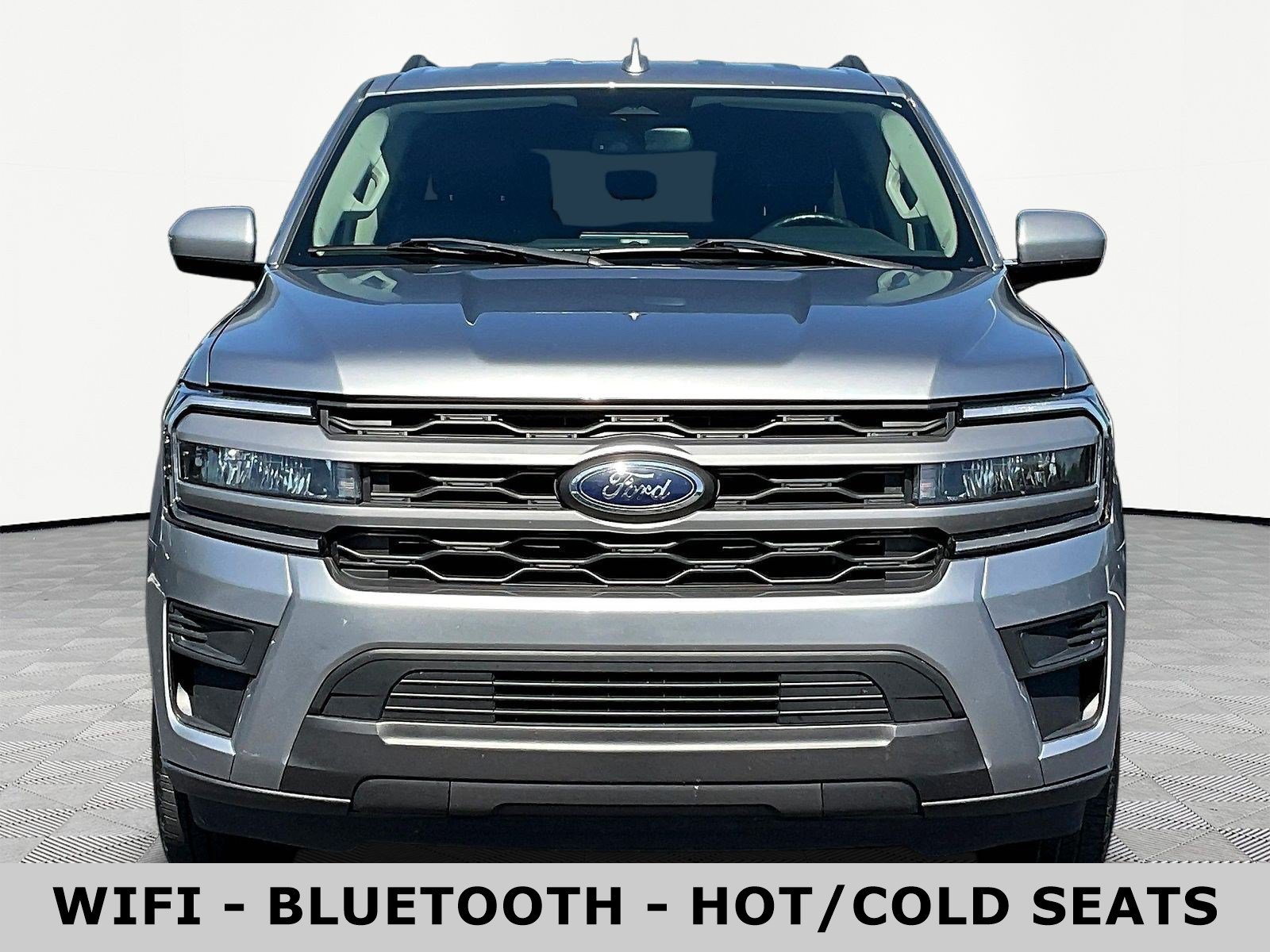 Used 2022 Ford Expedition Max XLT RWD image 2