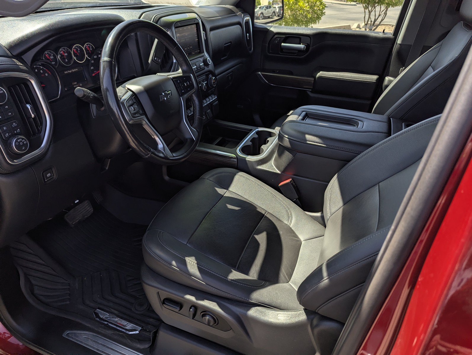 Used 2021 Chevrolet Silverado 1500 LT Trail Boss w/ Convenience Package II AWD/4WD image 10