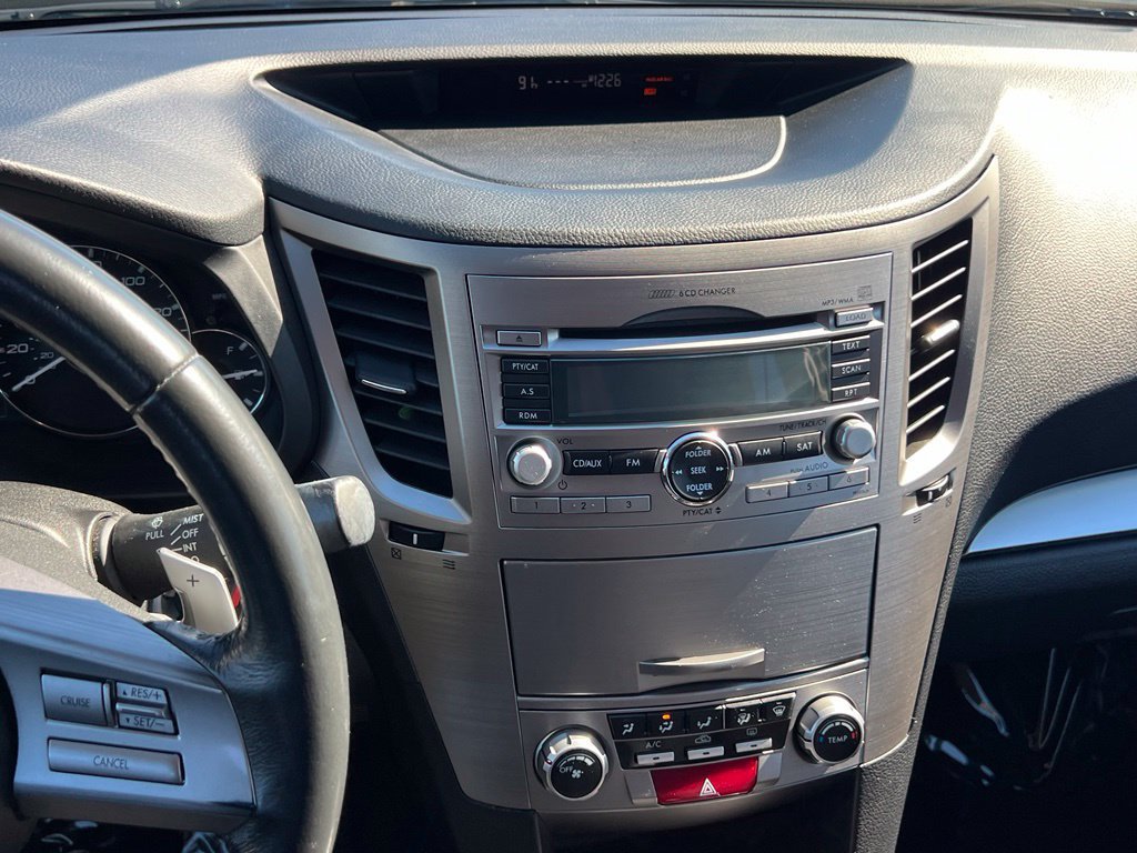 Used 2011 Subaru Outback 2.5i Premium AWD/4WD image 21