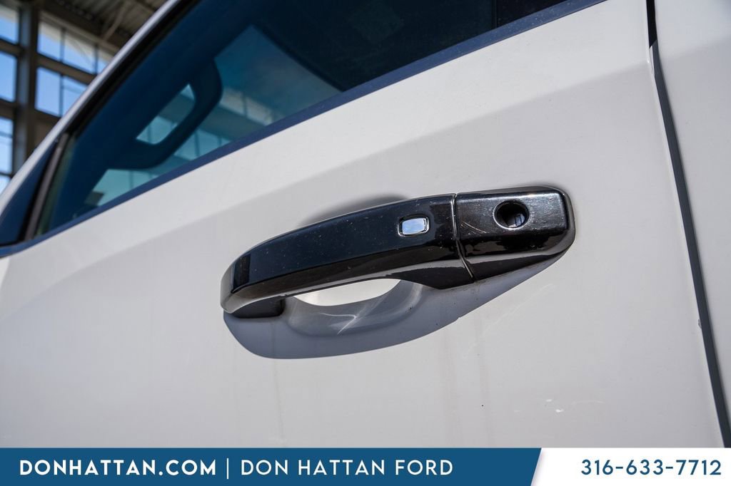 Used 2022 GMC Sierra 1500 SLE image 28