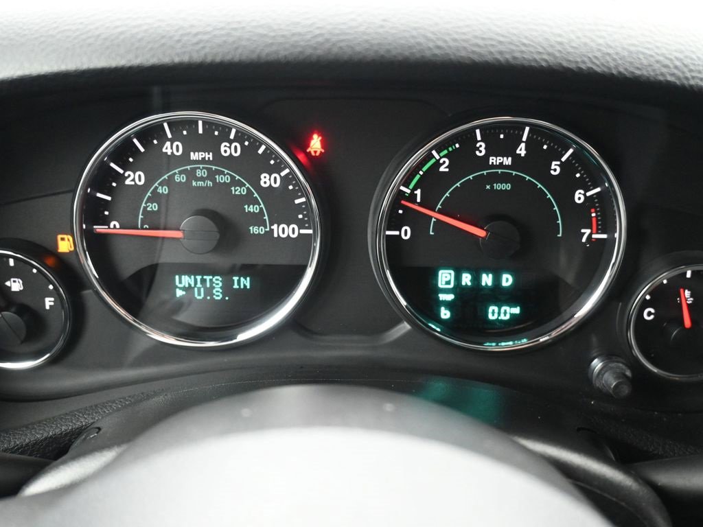 Used 2018 Jeep Wrangler Unlimited Sahara image 12