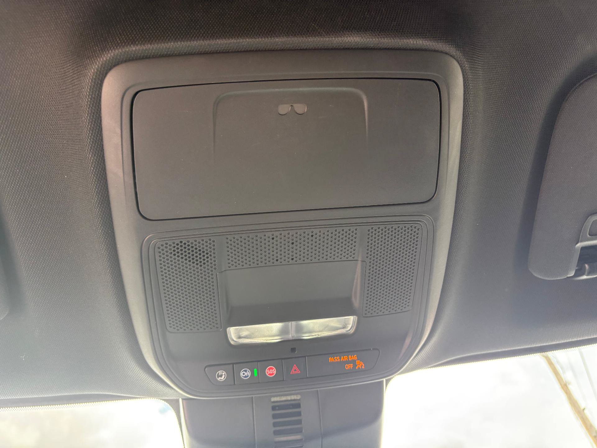 Used 2025 GMC Acadia Elevation AWD/4WD image 20