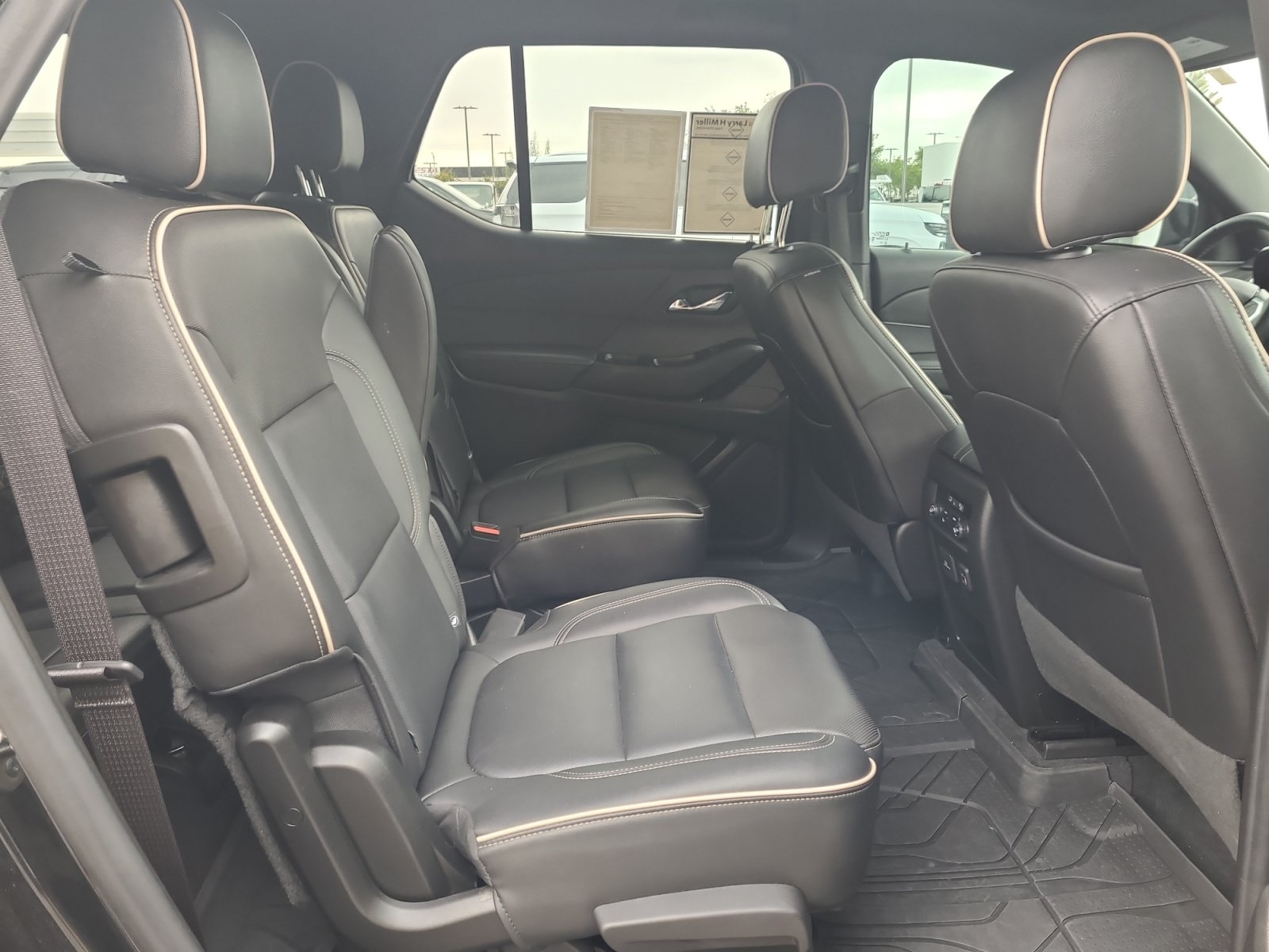 Used 2023 Chevrolet Traverse Premier w/ Redline Edition AWD/4WD image 28