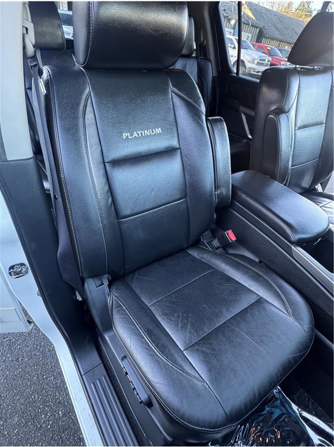 Used 2015 Nissan Armada Platinum image 31