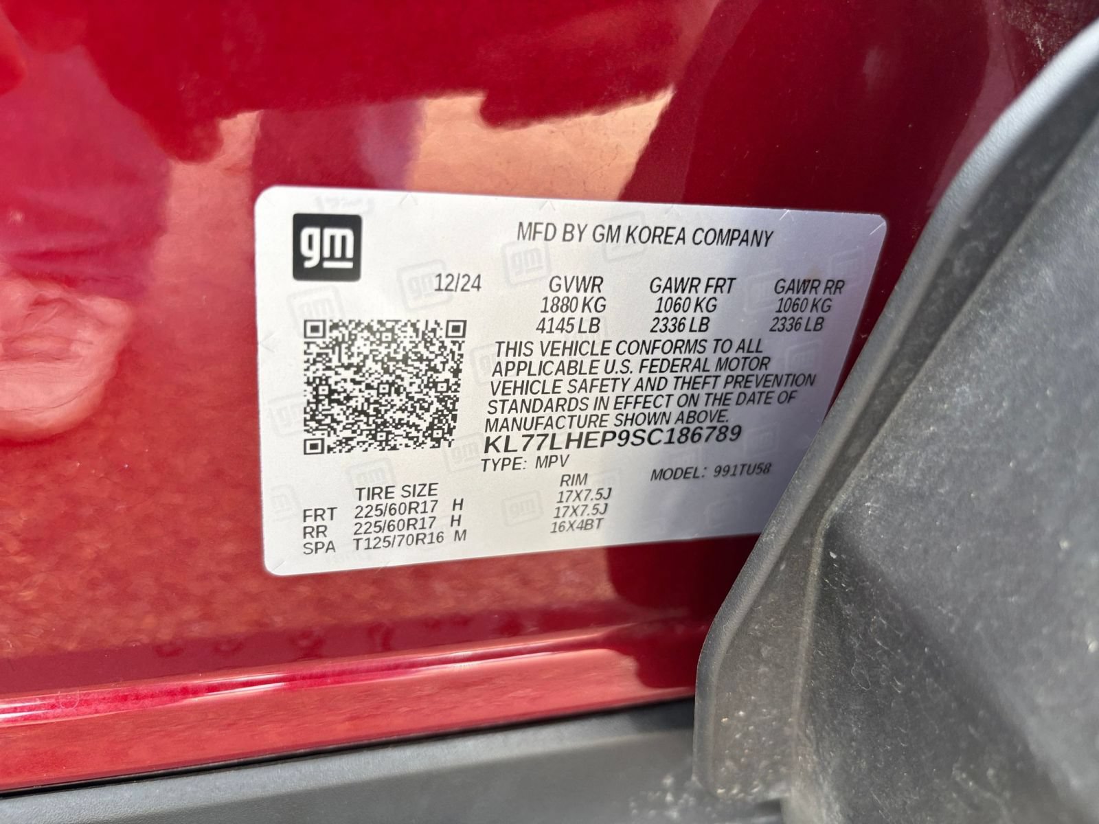 Used 2025 Chevrolet Trax LT FWD image 27