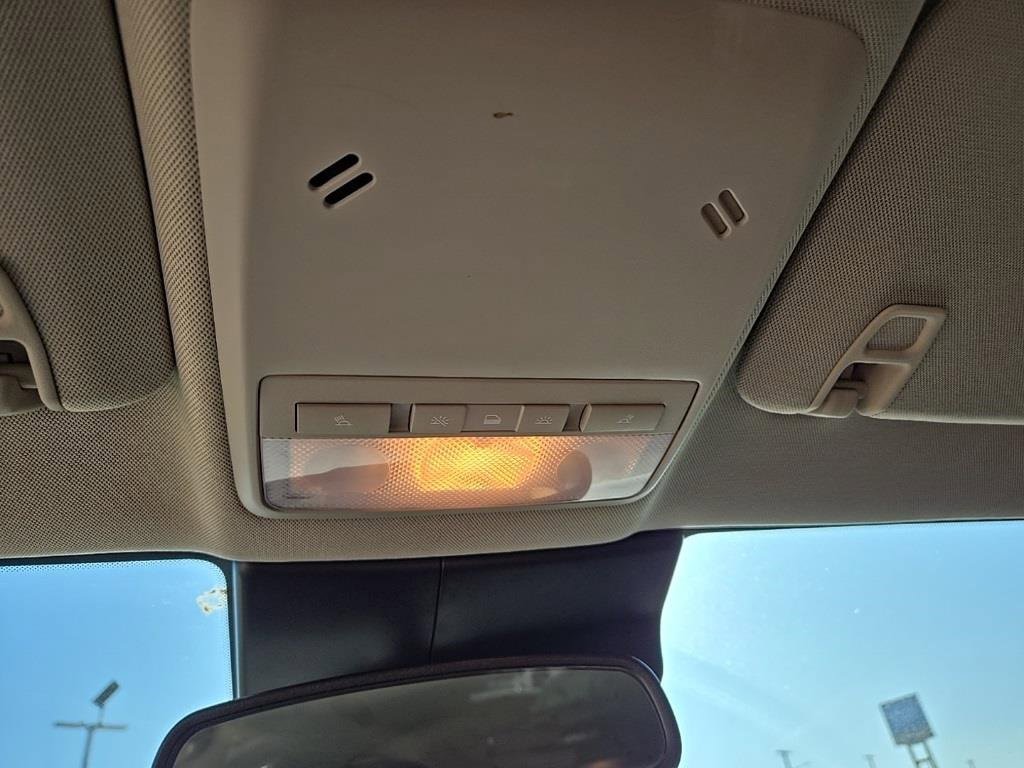 Used 2022 Buick Encore Preferred w/ Safety Package II image 30