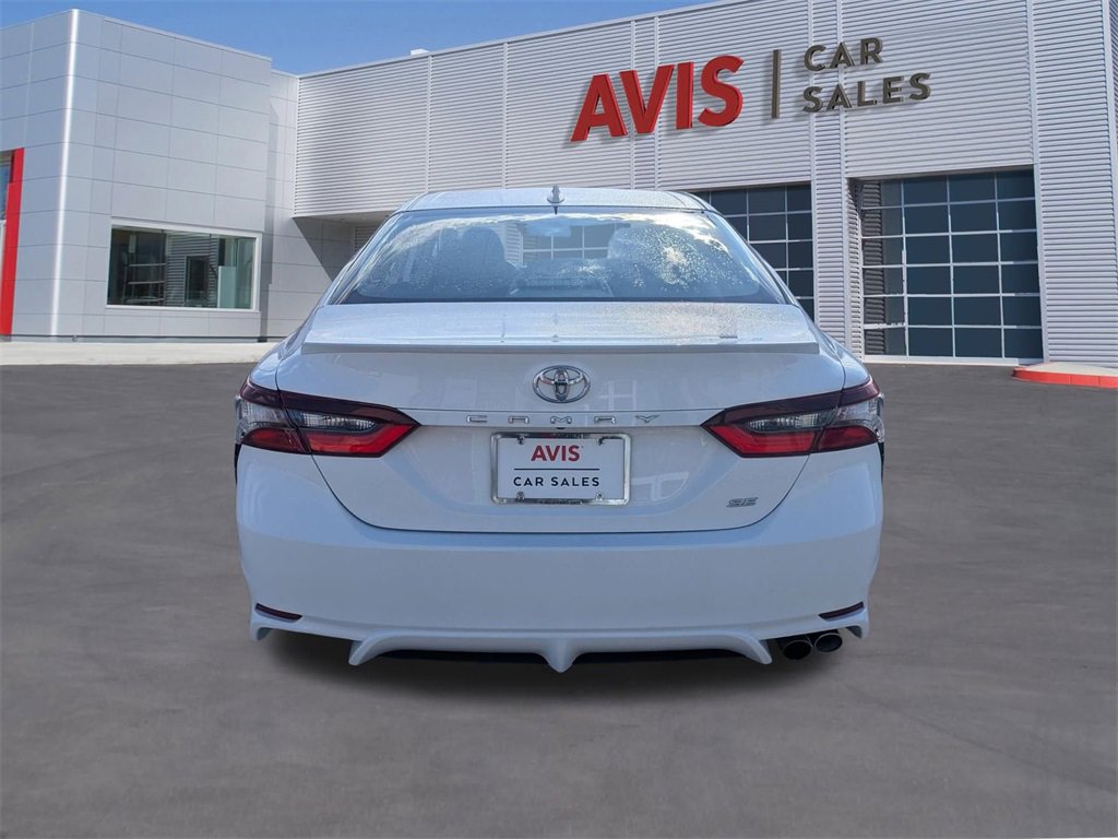 Used 2024 Toyota Camry SE image 7