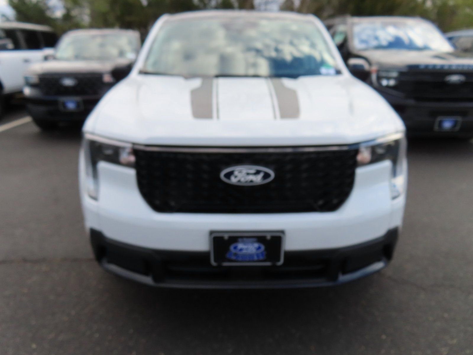 New 2026 Ford Maverick Lariat w/ Black Appearance Package image 2