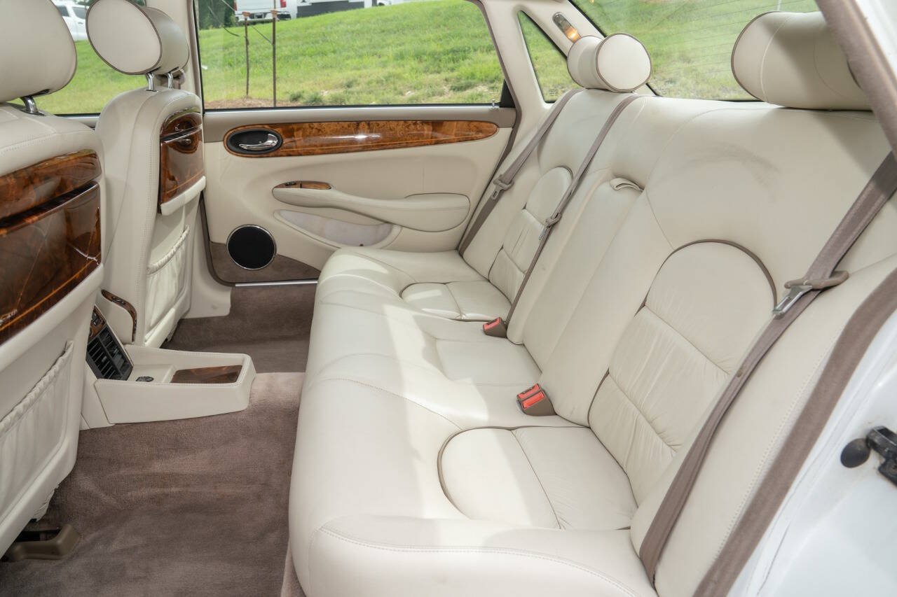 Used 1998 Jaguar XJ8 L RWD image 15
