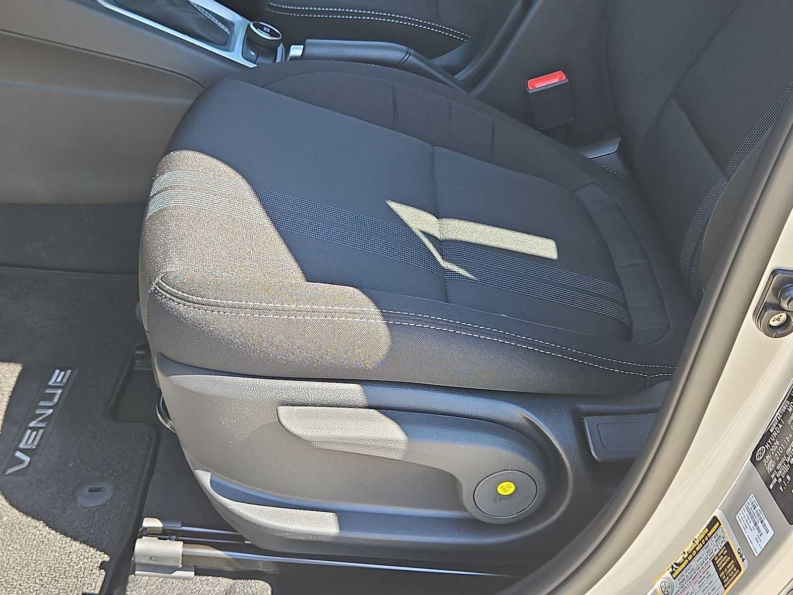 New 2026 Hyundai Venue SEL FWD image 18
